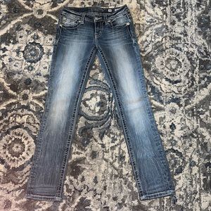 MissMe women’s light wash jeans size 26 straight